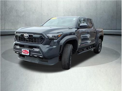2024 Toyota Tacoma Hybrid TRD