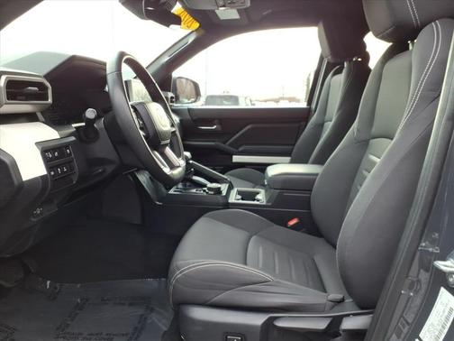 2024 Toyota Tacoma Hybrid TRD