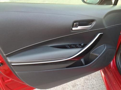 2024 Toyota Corolla Hatchback XSE