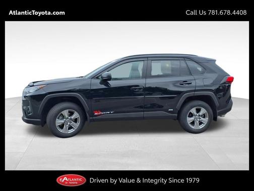 2022 Toyota RAV4 Hybrid LE