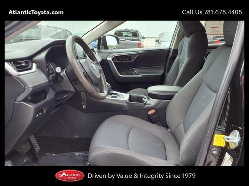 2022 Toyota RAV4 Hybrid LE