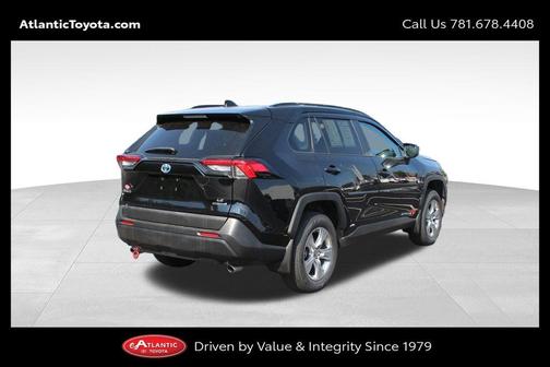 2022 Toyota RAV4 Hybrid LE