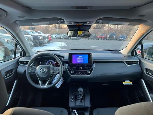 2026 Toyota Corolla Cross LE