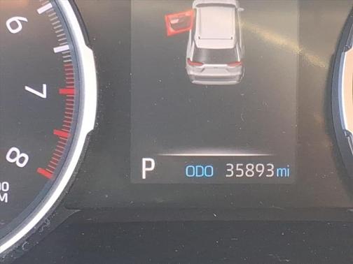 2020 Toyota RAV4 LE