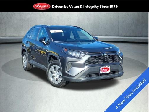 2020 Toyota RAV4 LE