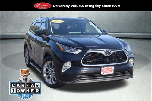 Midnight Black Metallic 2022 Toyota Highlander Limited