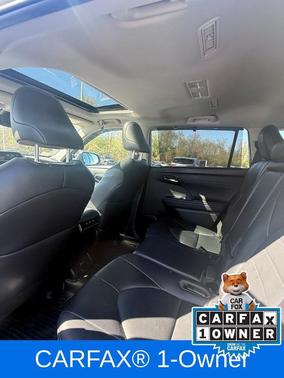 Pearl 2022 Toyota Highlander XLE