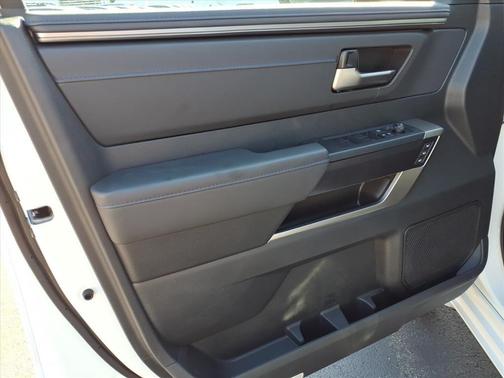 2026 Toyota Tundra Hybrid Platinum