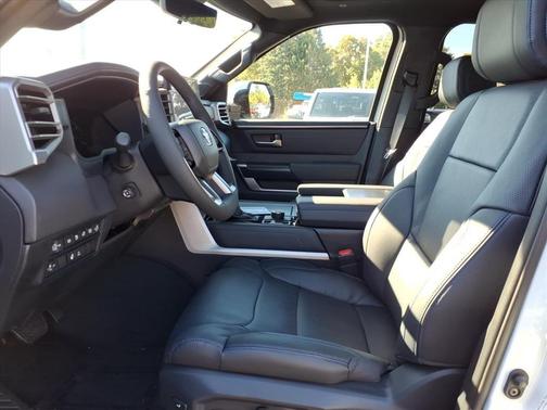 2026 Toyota Tundra Hybrid Platinum