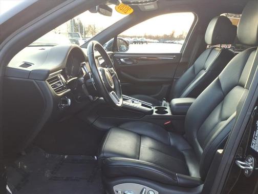 2020 Porsche Macan S