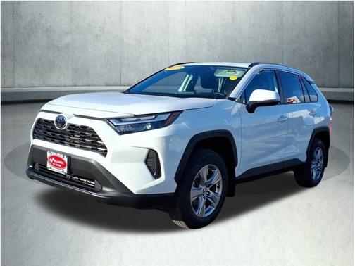 2022 Toyota RAV4 XLE