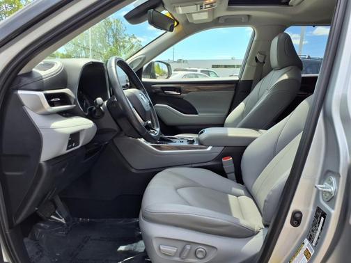 2021 Toyota Highlander Limited