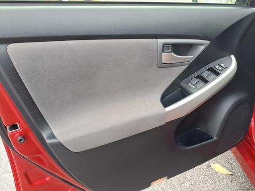 2014 Toyota Prius Two