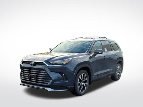2026 Toyota Highlander Hybrid 