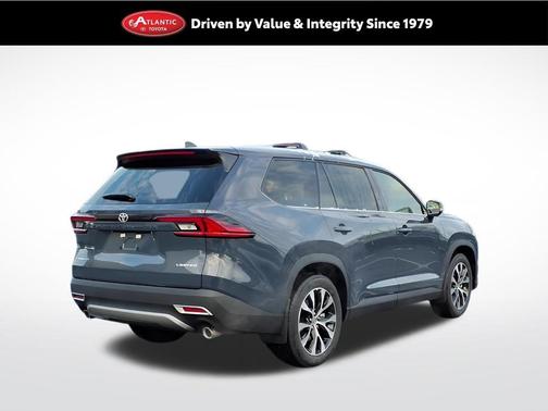 2026 Toyota Highlander Hybrid 