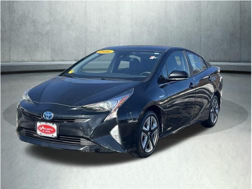 2016 Toyota Prius Three Touring