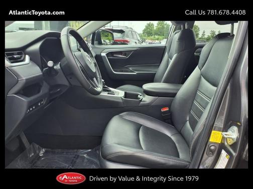 2022 Toyota RAV4 XLE Premium