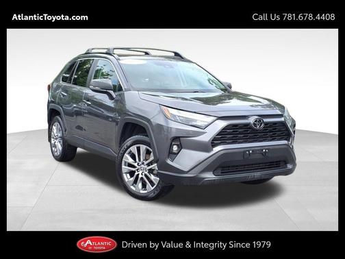 2022 Toyota RAV4 XLE Premium