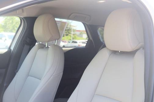 Snowflake White Pearl 2023 Mazda CX-30 2.5 S Preferred Package