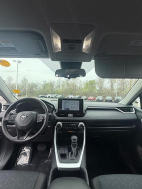 Magnetic Gray Metallic 2025 Toyota RAV4 XLE
