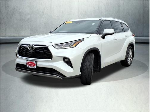 2022 Toyota Highlander Platinum
