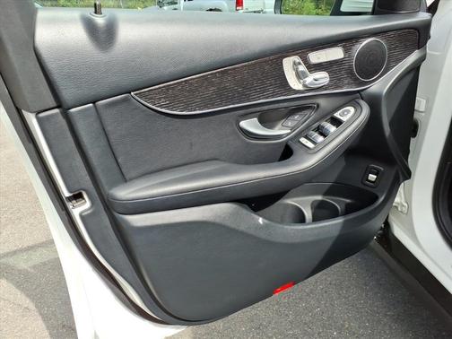2022 Mercedes-Benz GLC 300 Base 4MATIC
