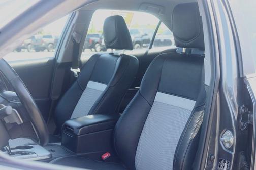 Magnetic Gray Metallic 2013 Toyota Camry SE