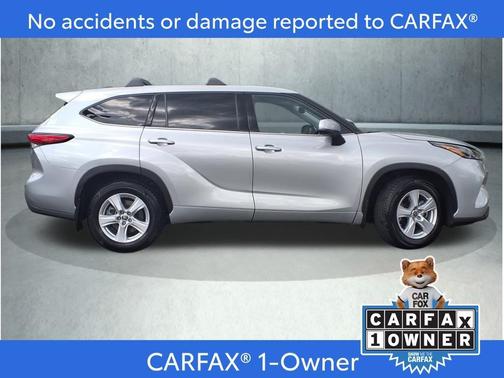 2022 Toyota Highlander LE