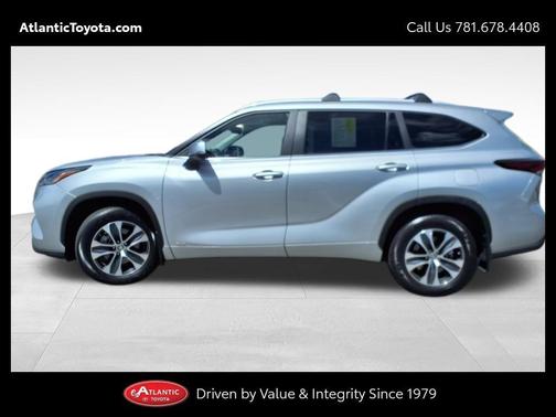2024 Toyota Highlander Hybrid XLE