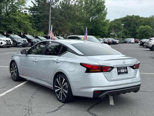 2022 Nissan Altima SR FWD