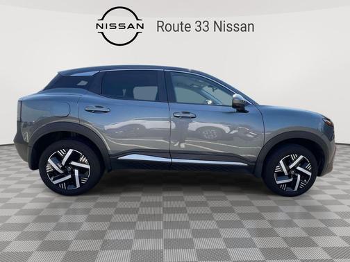 Gun Metallic 2025 Nissan Kicks SV