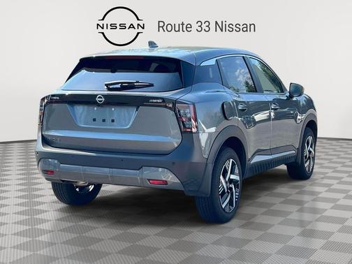 Gun Metallic 2025 Nissan Kicks SV