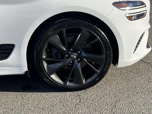 2023 Genesis G70 2.0T AWD