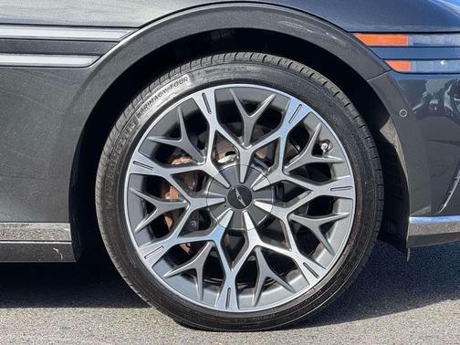 2024 Genesis G90 3.5T e-SC AWD