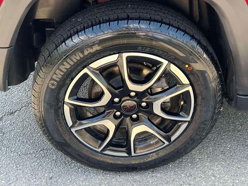 Red Hot Pearlcoat 2025 Jeep Compass Trailhawk