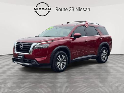 2022 Nissan Pathfinder SL 4WD