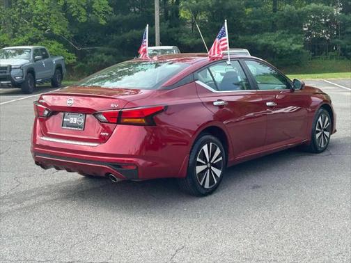 2022 Nissan Altima 2.5 SV