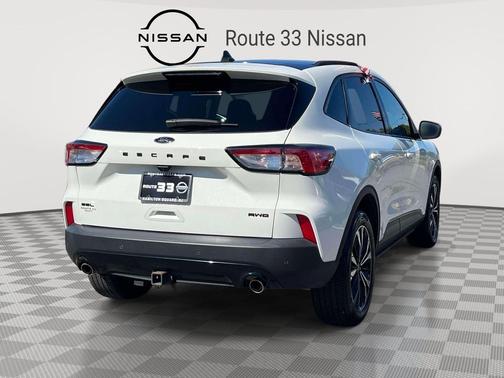 Star White Metallic Tri-Coat 2022 Ford Escape SEL