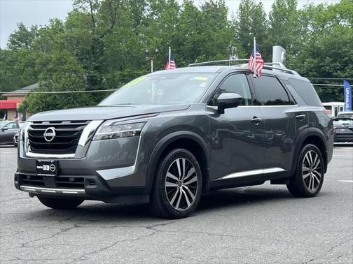 2023 Nissan Pathfinder Platinum 4WD