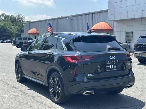2022 INFINITI QX50 LUXE AWD