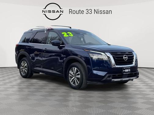 2023 Nissan Pathfinder SL 4WD