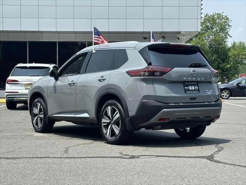 2022 Nissan Rogue SL