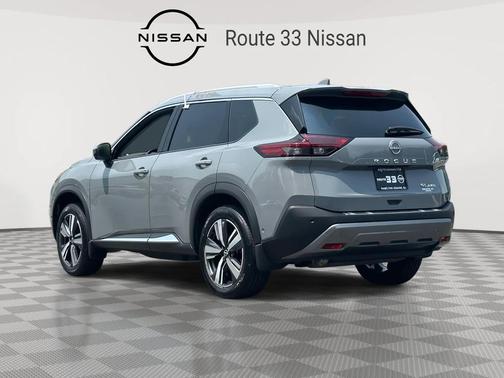 2022 Nissan Rogue SL