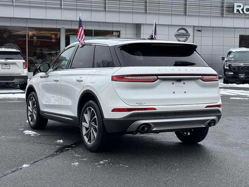 2023 Lincoln Corsair Standard