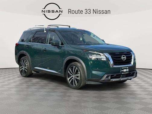 2023 Nissan Pathfinder Platinum 4WD