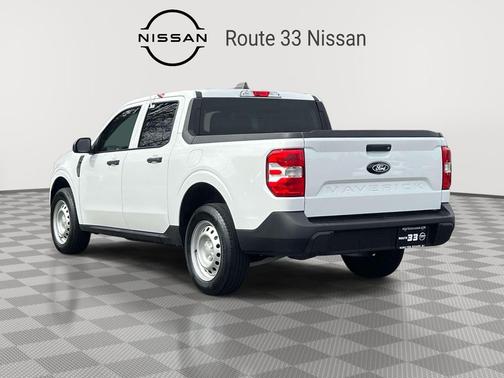 Oxford White 2025 Ford Maverick XL