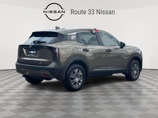 2025 Nissan Kicks S