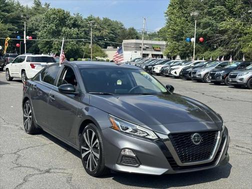 2022 Nissan Altima SR FWD
