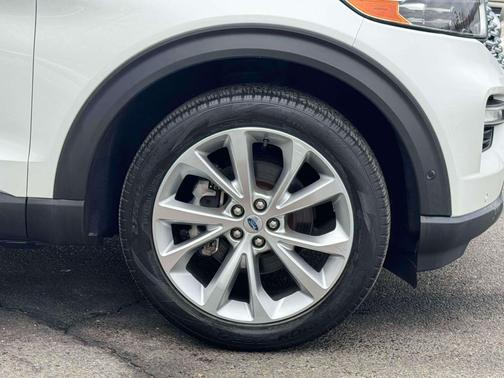 2022 Ford Explorer Platinum