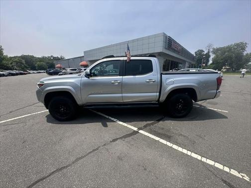 2022 Toyota Tacoma SR